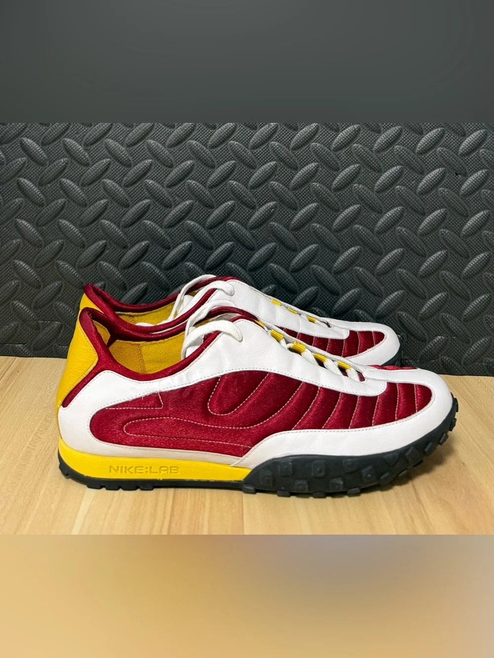 RARE Y2K Vintage Nike Lab G Series Quilted Shoes Burgundy Black Womens Size 6.5